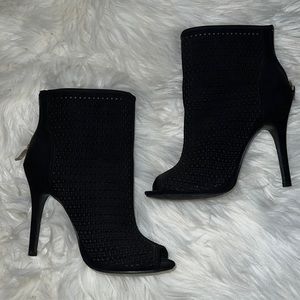 Worn once Chinese laundry size 7.5 open toe stiletto booties.